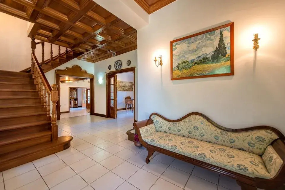 La Dolce Villa Luxury Villa