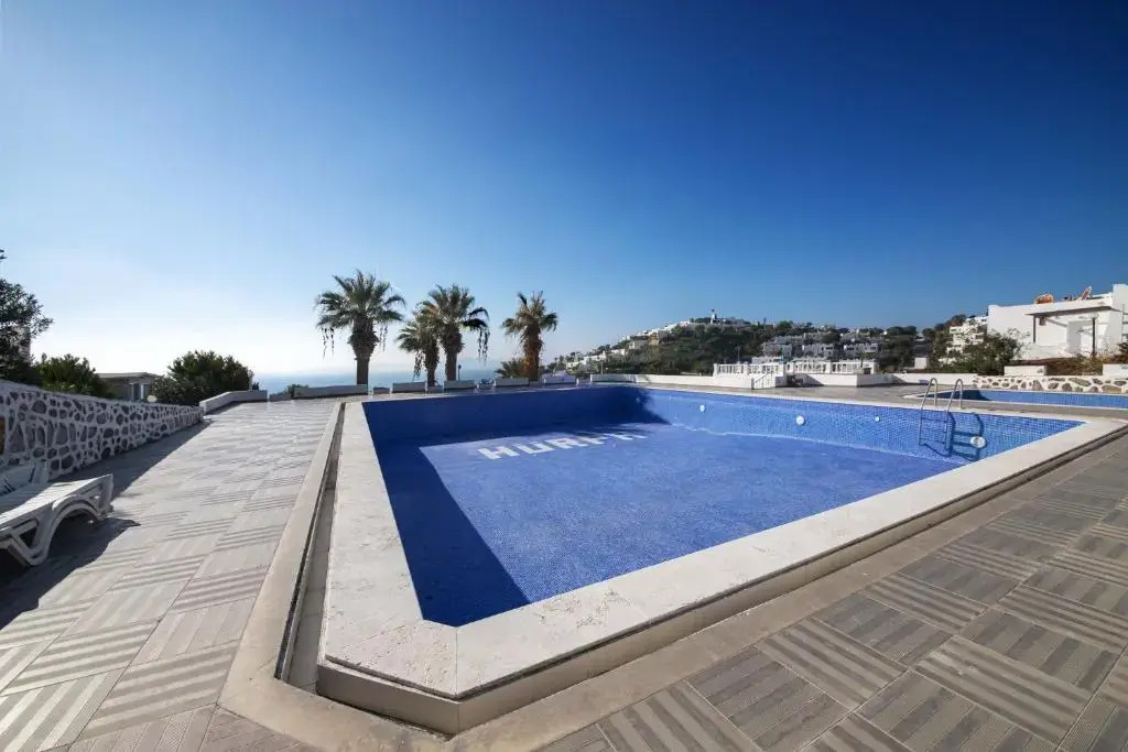 Flat With Sea View Pool and Terrace in Bodrum