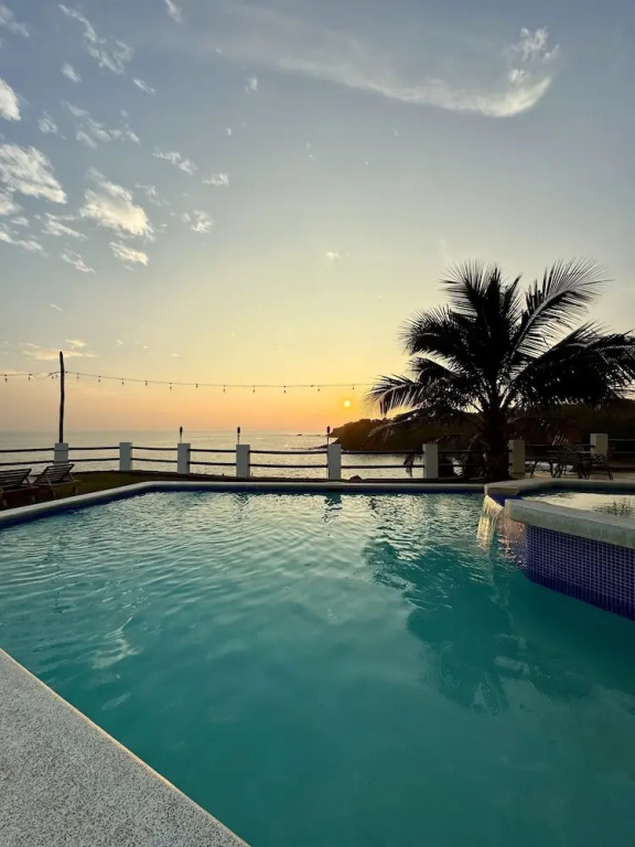 Paradise Surf Hotel