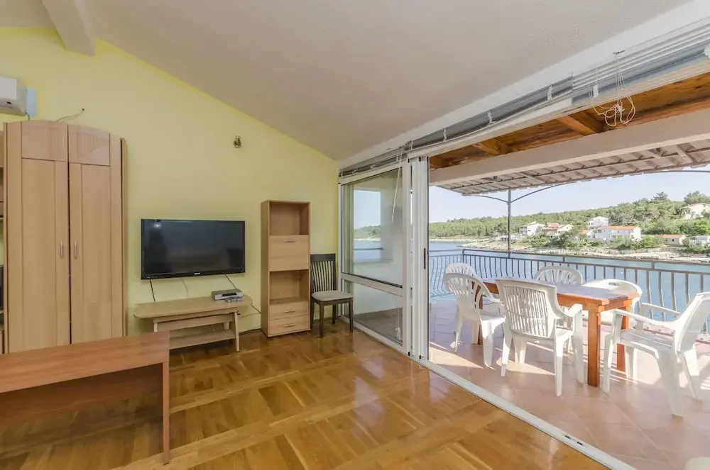 Apartments Ivo