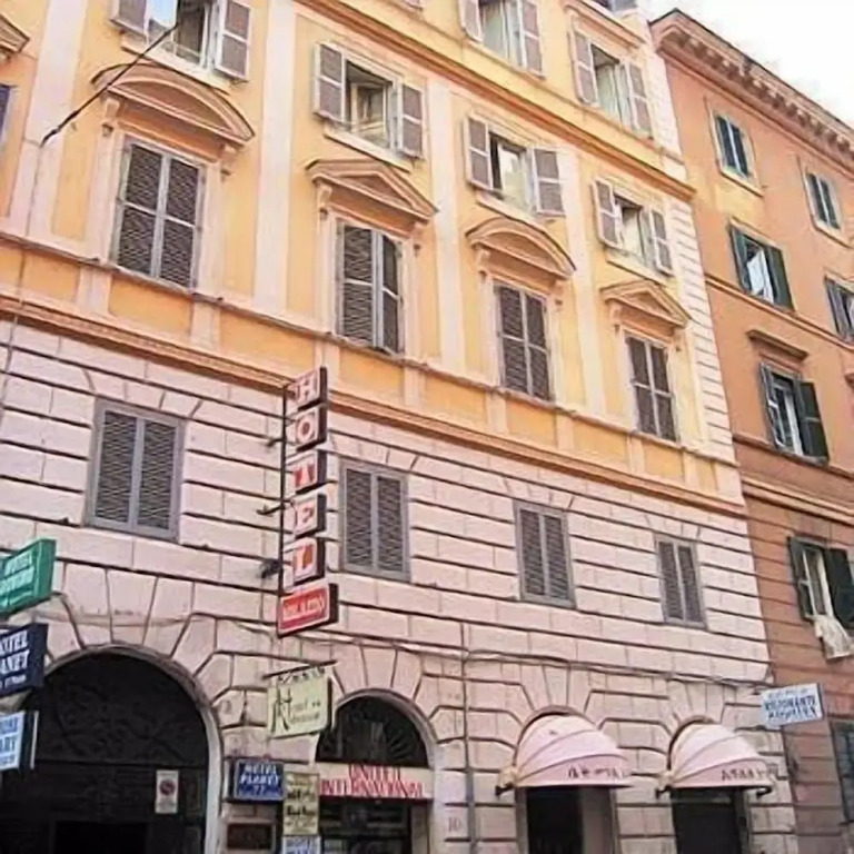 Domus Aurora