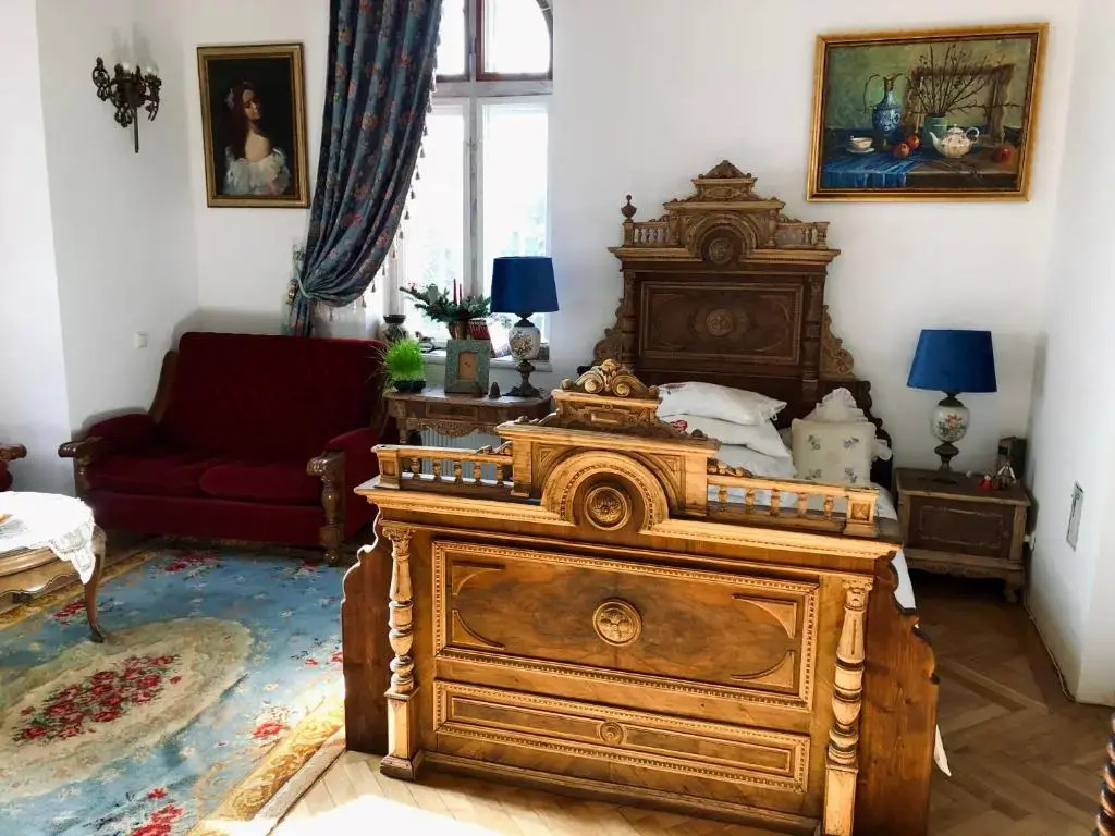 Royal Residence 1901