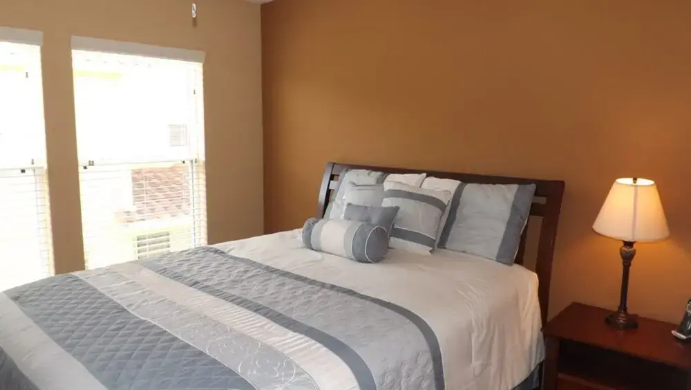 Compass Bay 5157