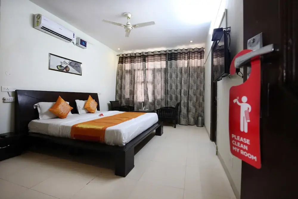 OYO 4890 Sector 21 Panchkula
