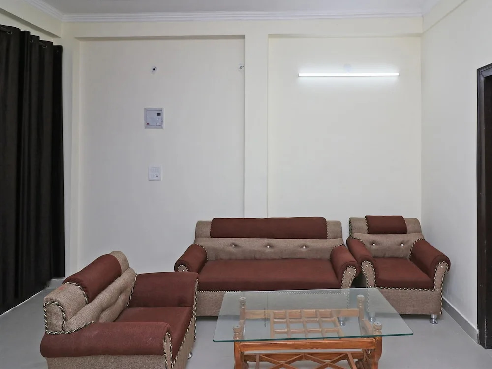 OYO 14193 Home Exotic 2BHK Cottage Sattal Road