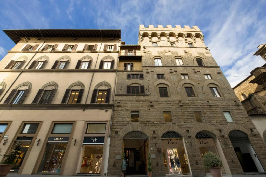 Residenza d'Epoca Antica Torre di Via Tornabuoni