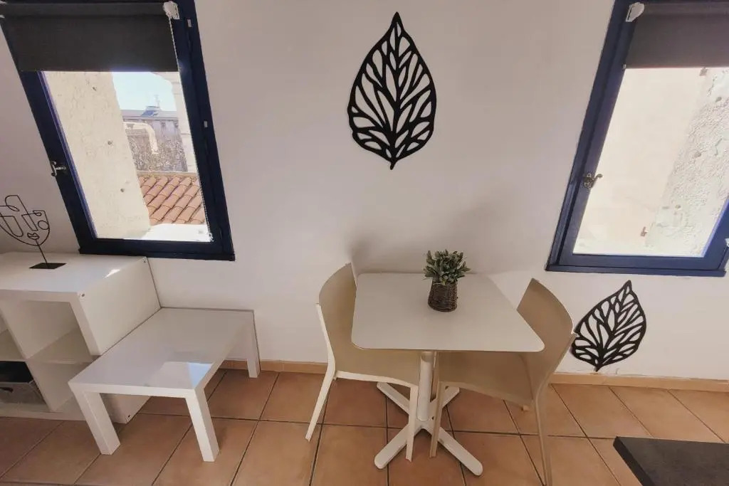 Studio With Wifi For 2 Near Remparts D'avignon