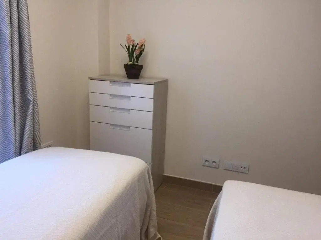Nuevo Apartamento Moderno Elisa - a 80 metros de la playa para 5 personas