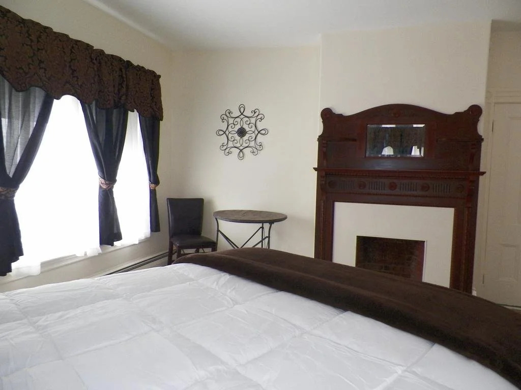 The Whitetail Inn and Suites- Lincoln