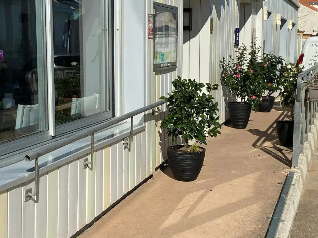Acadie Saint Victor - Hôtel restaurant -Face mer- Châtelaillon plage