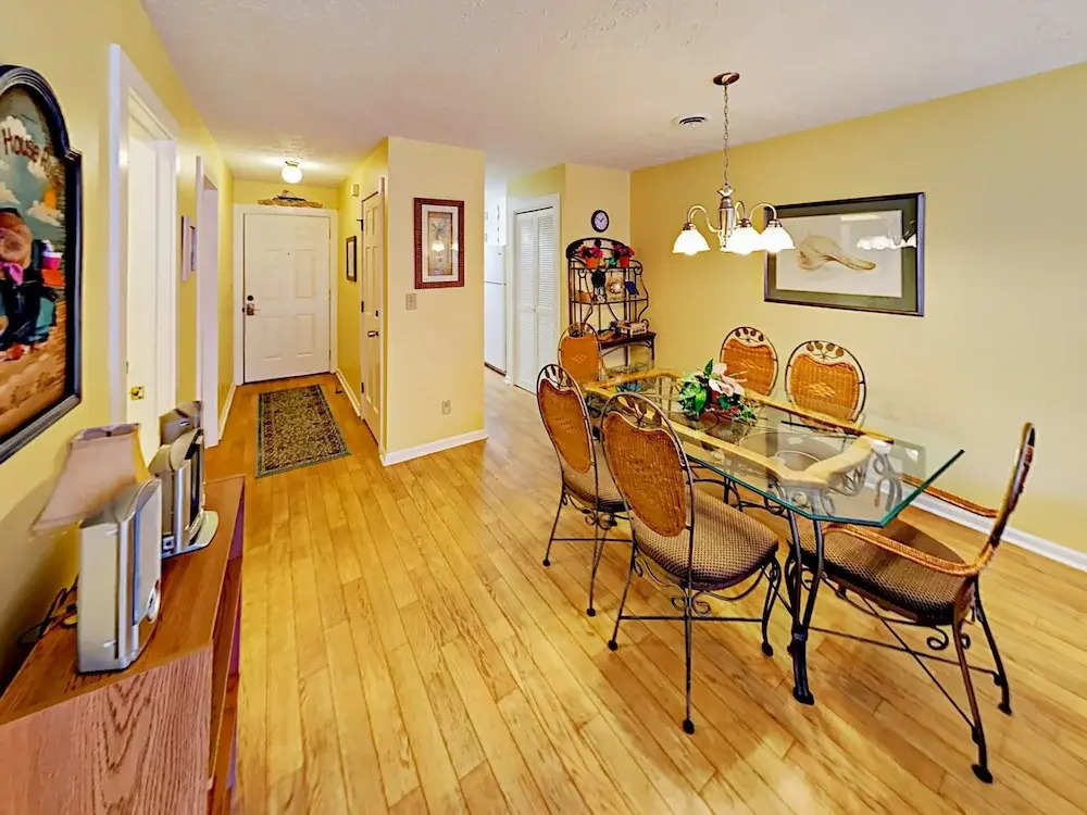 9621 Shore Drive Building A Condo Building A #222 2 Bedrooms 2 Bathroo