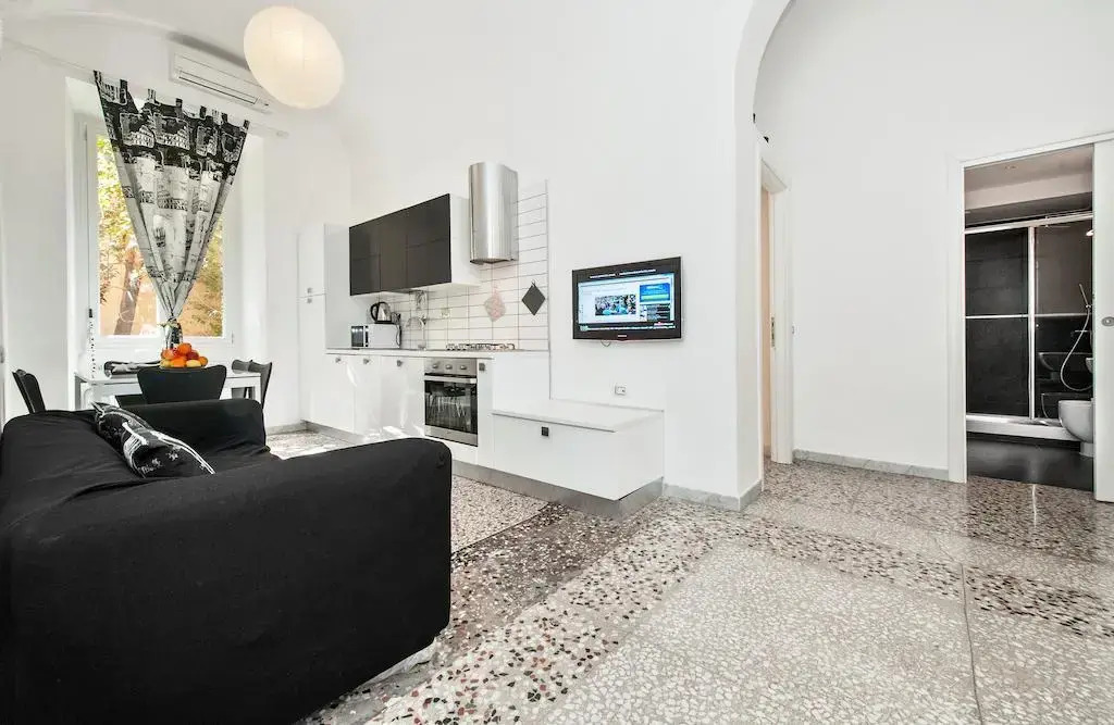 Apartment Black & White