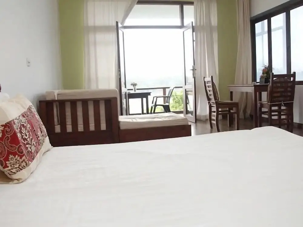 Thumbelina Apartments