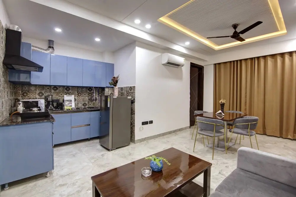 Lime Wood Stay Near Huda City Centre