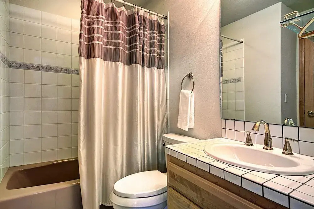 Charter Ridge 60 Apartment