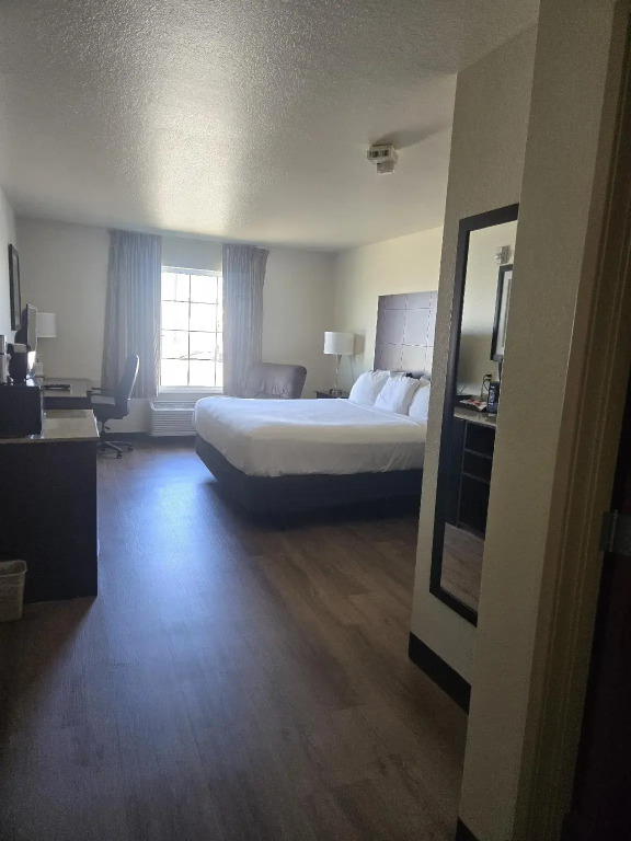 Cobblestone Inn & Suites - Schuyler