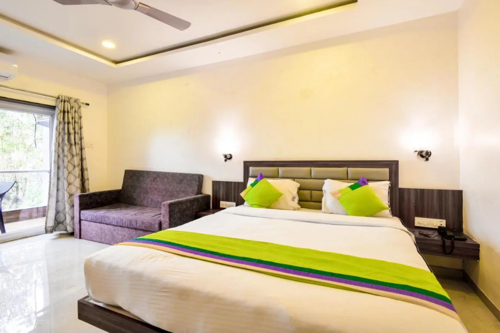 Treebo Prince Palace With Swimming Pool