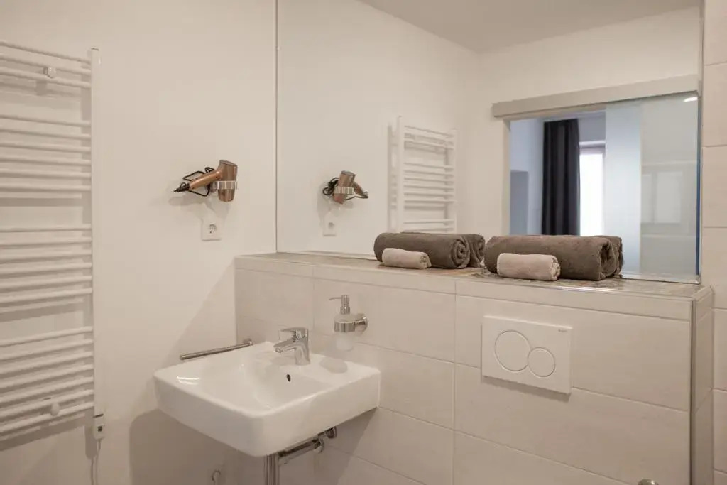 Moor Apartment 6