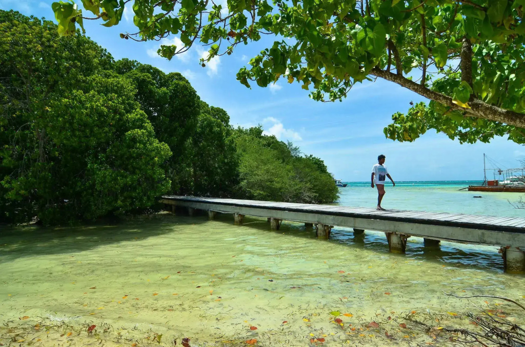 Huraa East Inn