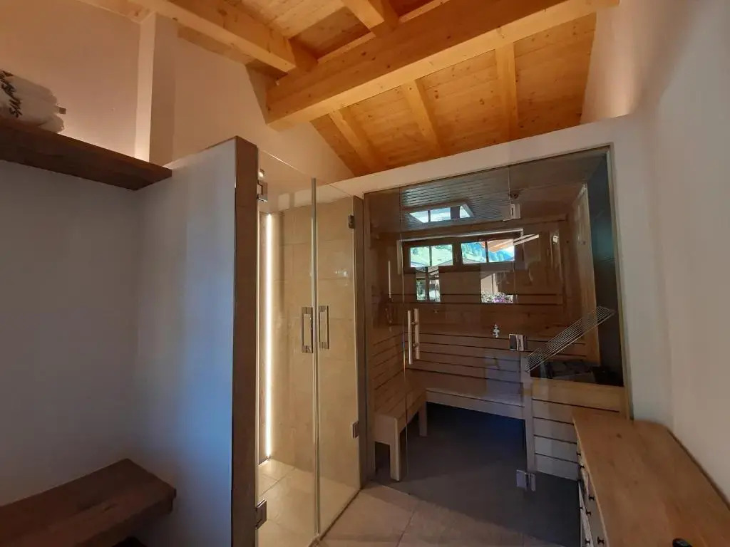 Hochalmbahnen Chalets 9W2, Kiefer, nahe Gondel