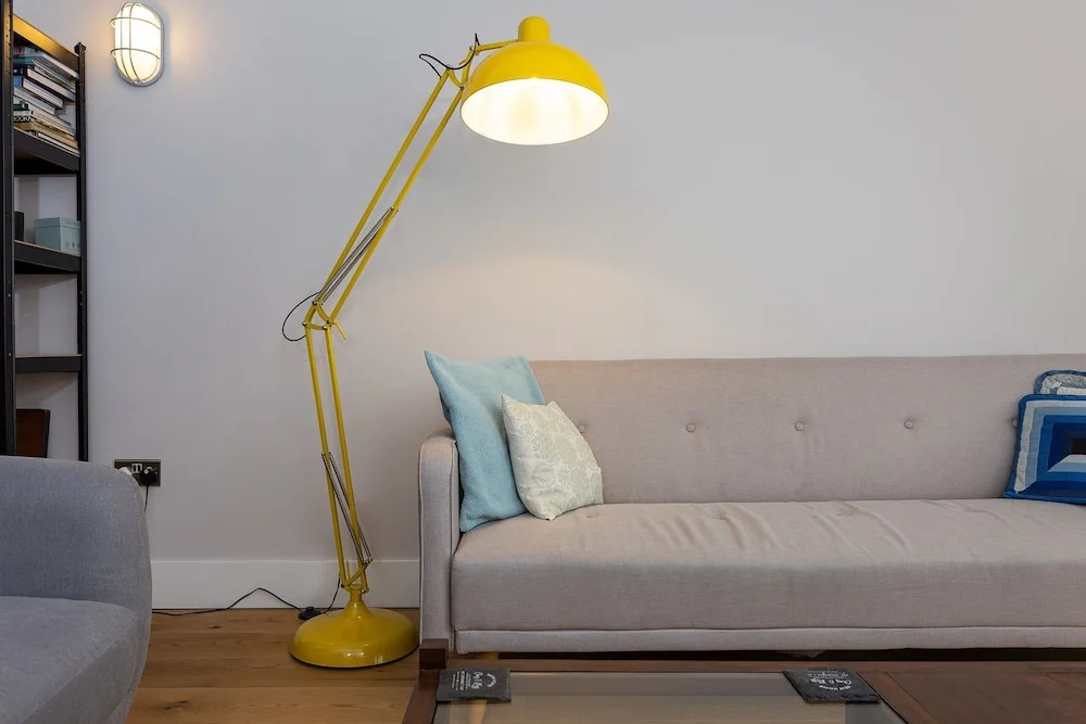 1 Bedroom Converted Warehouse In Stoke Newington