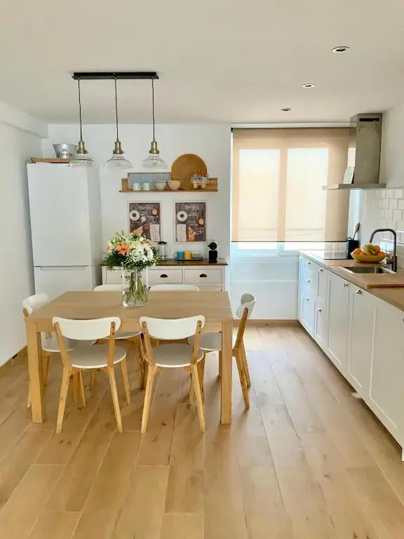 Ona NaMore