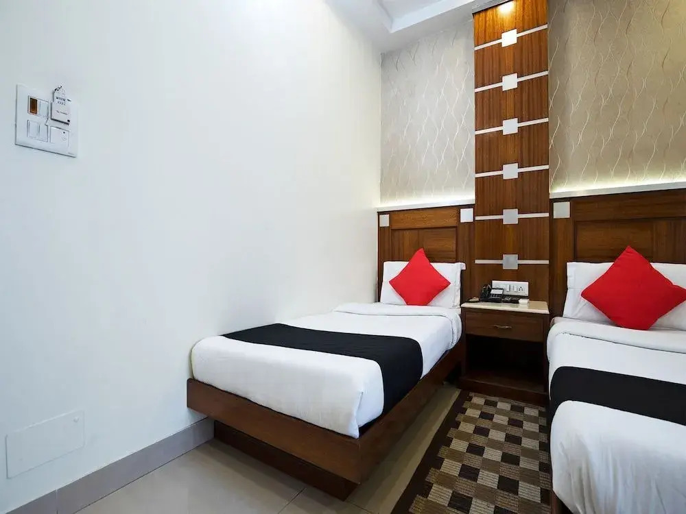 Capital O 312 Hotel Aster Inn