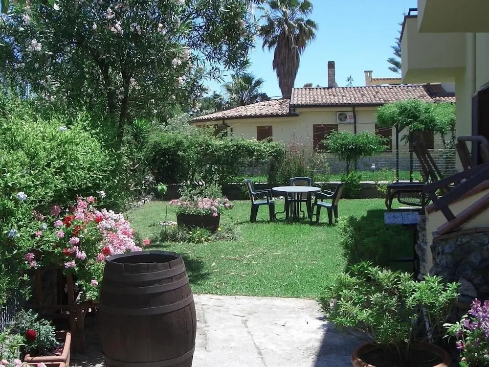Sybaris B&B