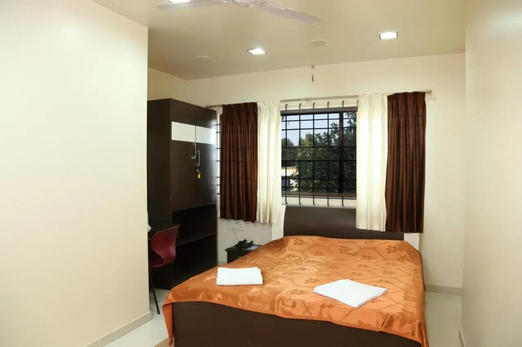 Hotel Shreyas