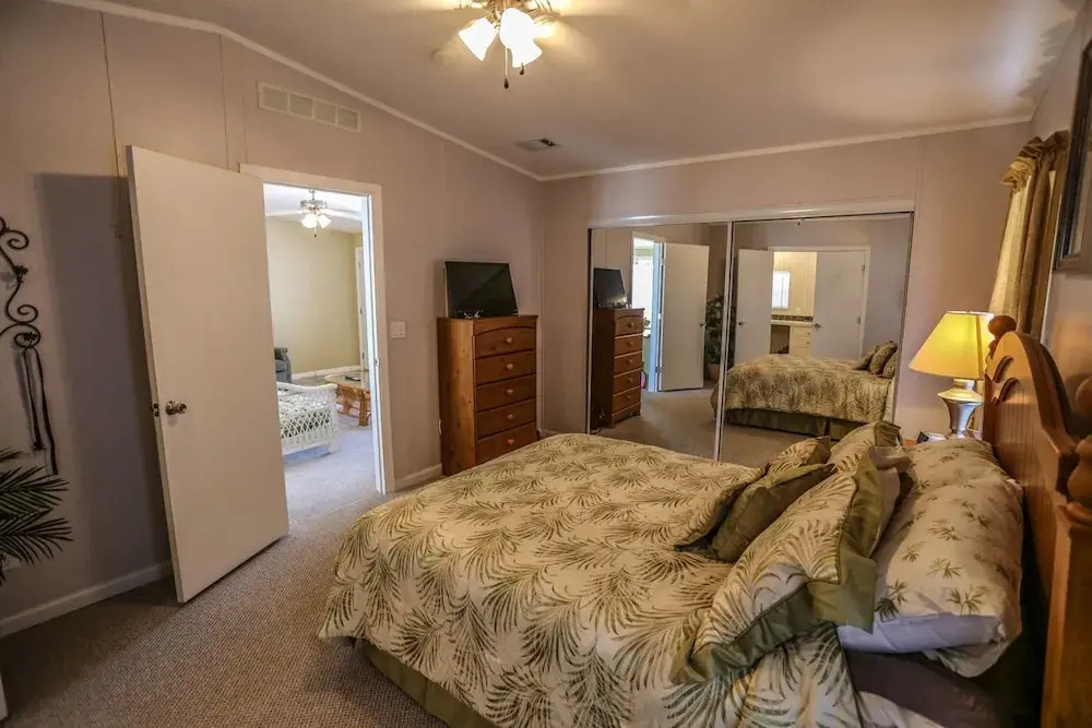 508 Red Deer Indian Creek