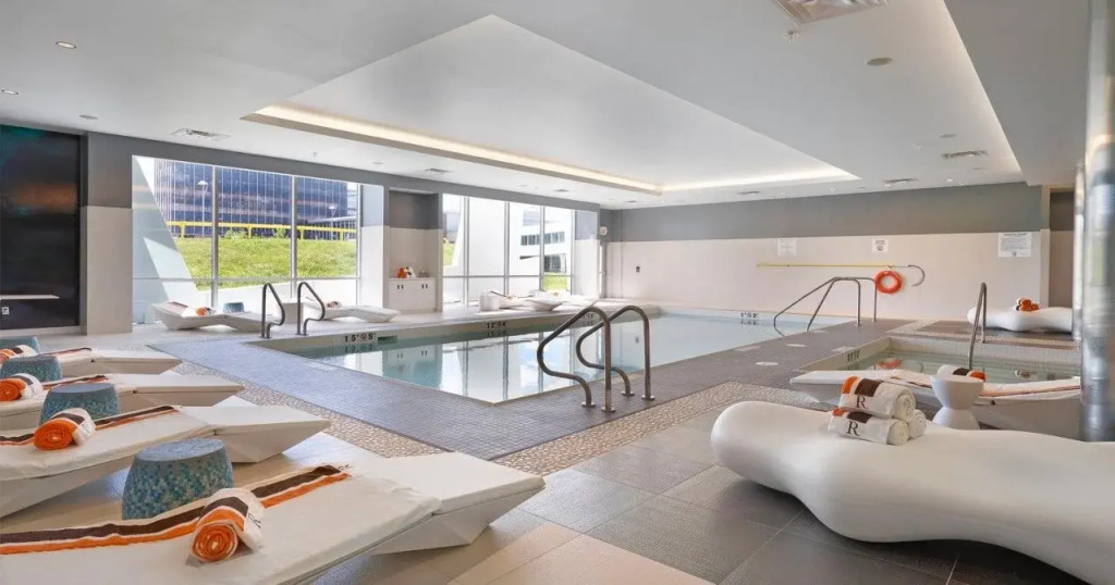 Renaissance Edmonton Airport Hotel