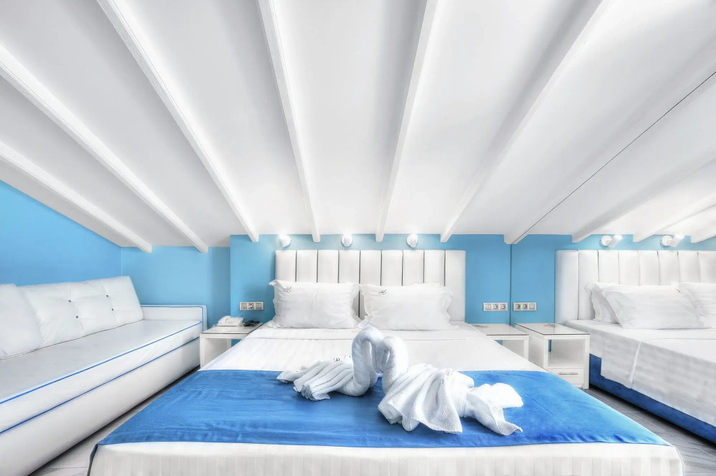 Alpha Luxury Suites