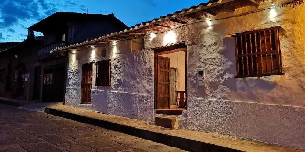 MIJA Restaurante y Hospedaje