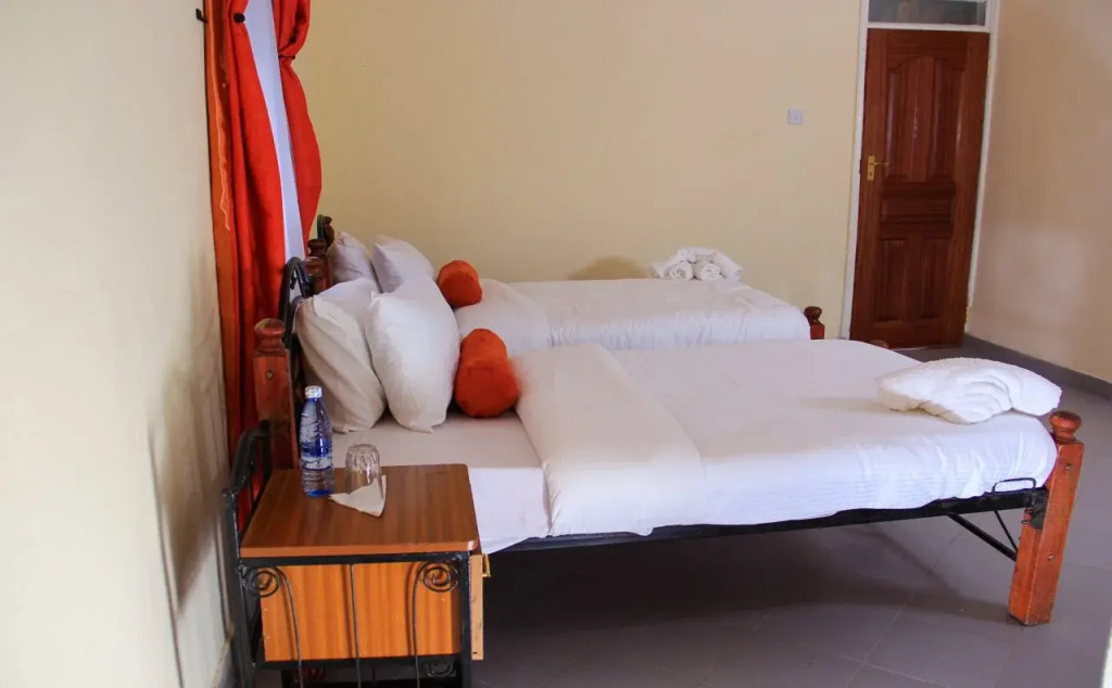 Dovenest Lodge