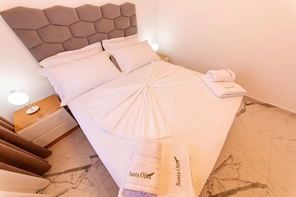 Santa Oliva Suites