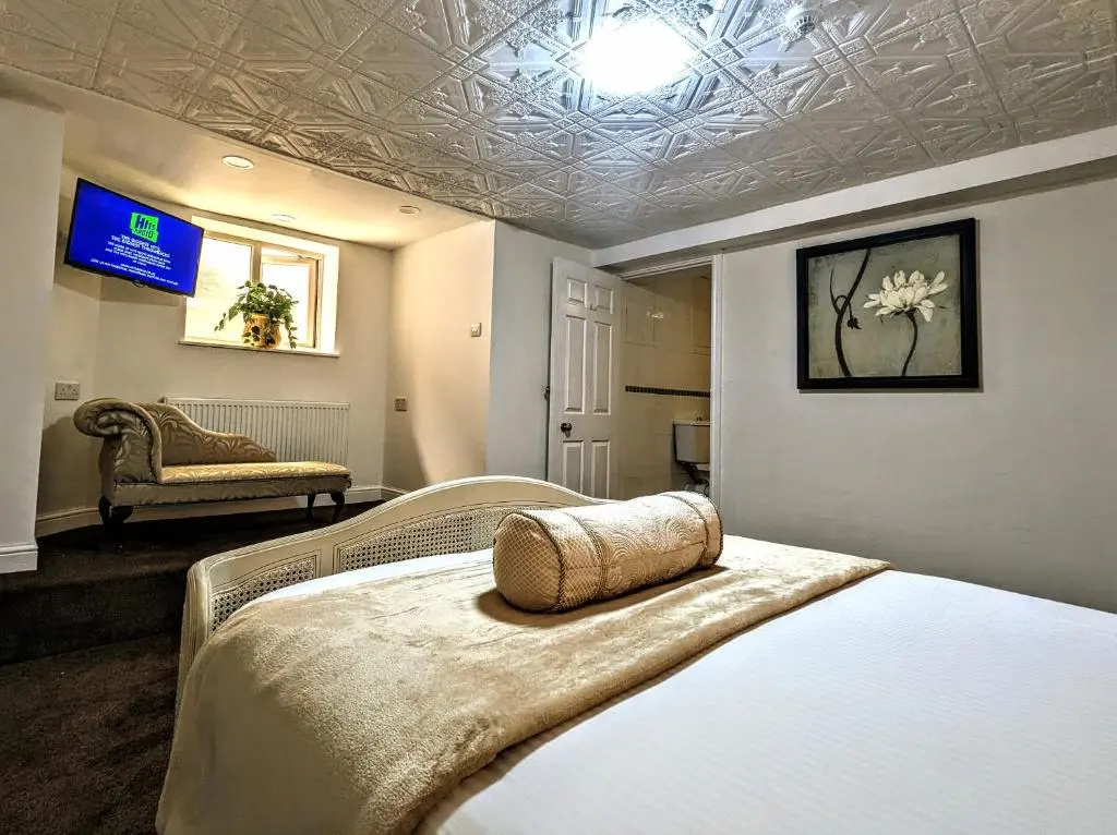 Brookside Hotel & Residents Bar , Cozy lounge areas & Terrace ,Suitable for Solo Travelers Couples Educational Groups Families & Contractors welcome