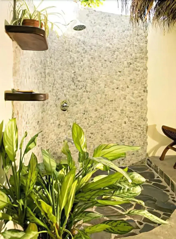 Tamarindo Village Hotel
