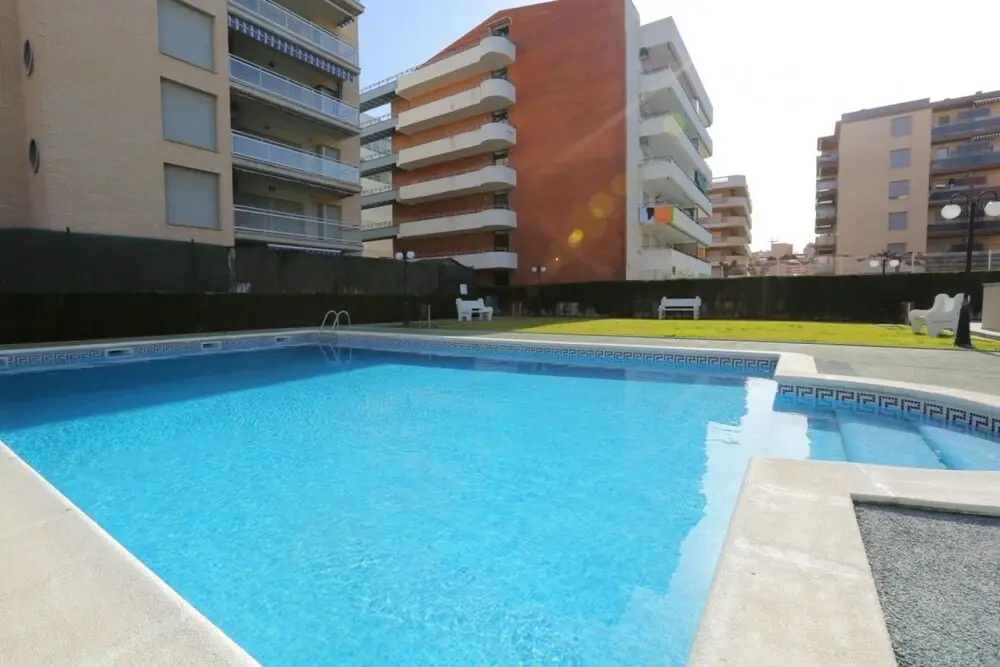 Apartamento Moderno Para 5 Personas en La Pineda