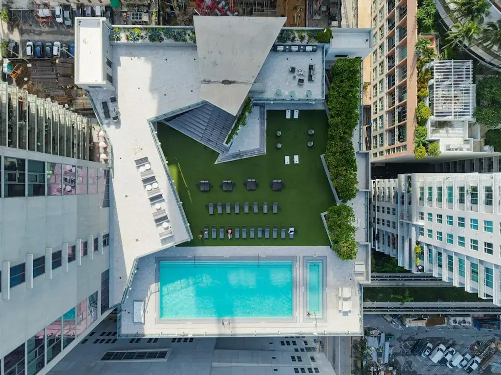 Downtown Miami Skyline Balcony Penthouse Suite Near Port Luxe Pad