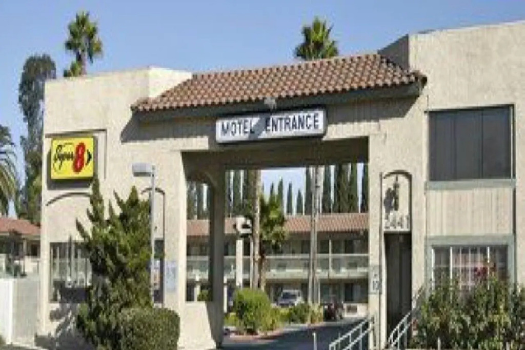 Hotel Seville - Ontario Airport/Chino