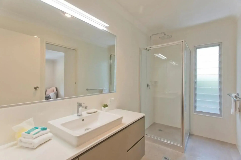 Depper St Charming Beach Side Home in Lovely Location