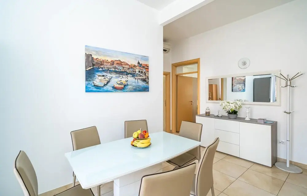 Nice Apartment in Dubrovnik With Wifi and 3 Bedrooms