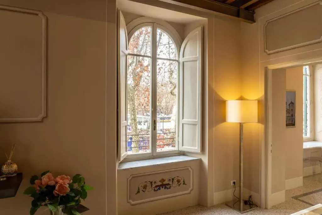 Noble Floor - Panoramic Luxury Apartment