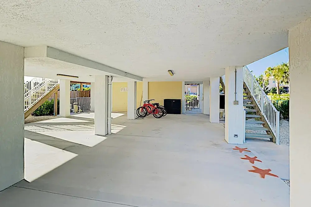 New Listing! New Canal W/ Pool & Dock 4 Bedroom Home