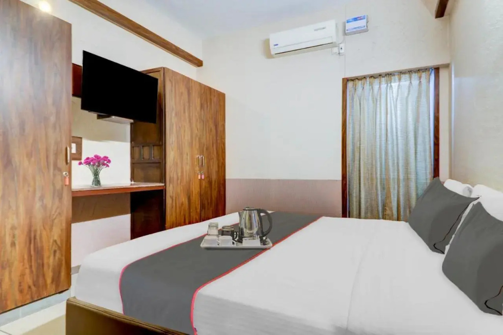 Hotel Green Nest Suites