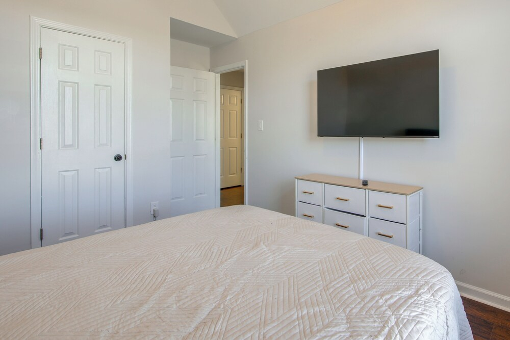 Walk to the Greenline: Sleek Cordova Home w/ Patio