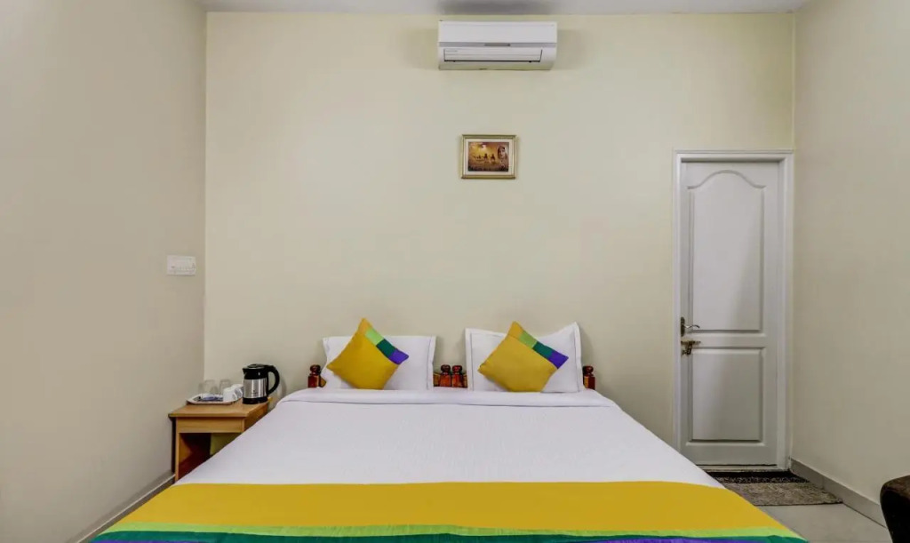 Itsy Hotels Shree Comforts