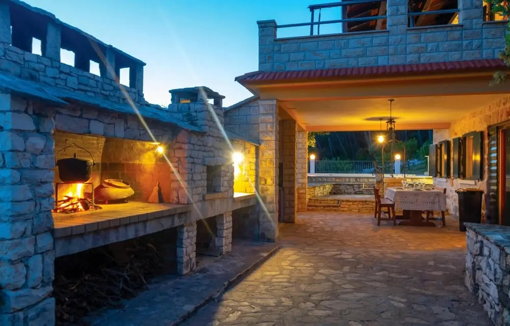 Beautiful Home In Cara