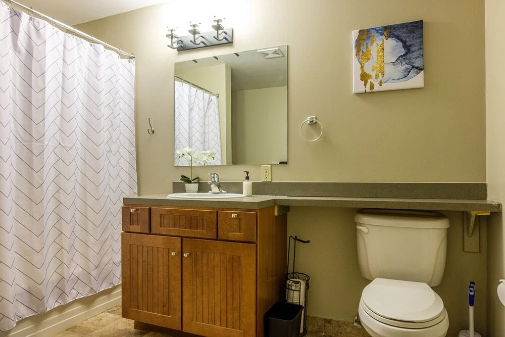 FRONTDESK 2015 East 4th Street Apts Downtown Cleveland