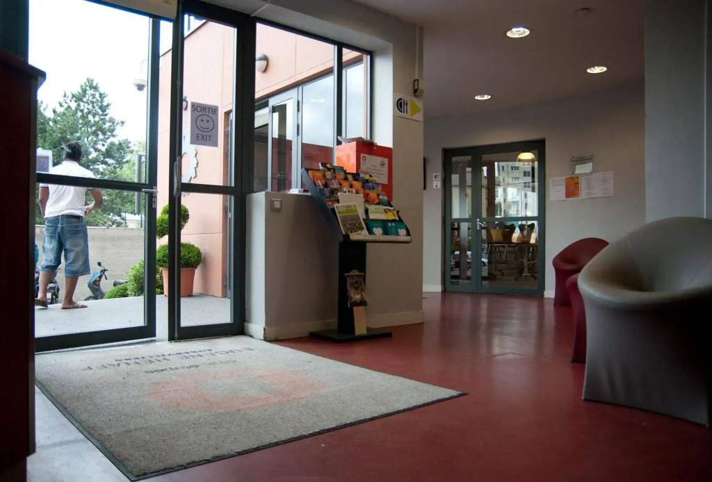 Ethic Etapes Eugène Hénaff - Hostel